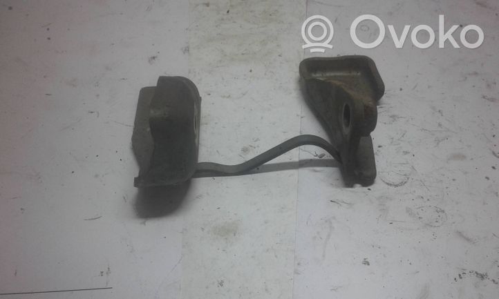 Opel Vivaro Altra parte del vano motore 464214