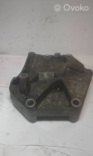 Opel Vectra C A/C compressor mount bracket 55191339