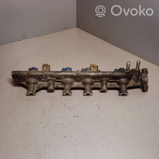 Renault Laguna I Listwa wtryskowa 857056