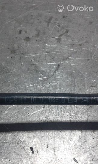 Toyota Corolla Verso E121 Fuel line pipe 