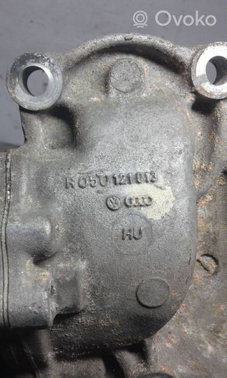 Volkswagen PASSAT B5.5 Alloggiamento termostato R050121013