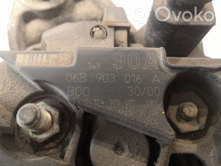 Volkswagen PASSAT B5.5 Generatore/alternatore 06B903016A