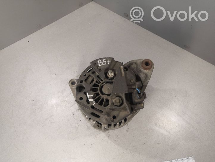 Volkswagen PASSAT B5.5 Generatore/alternatore 06B903016A