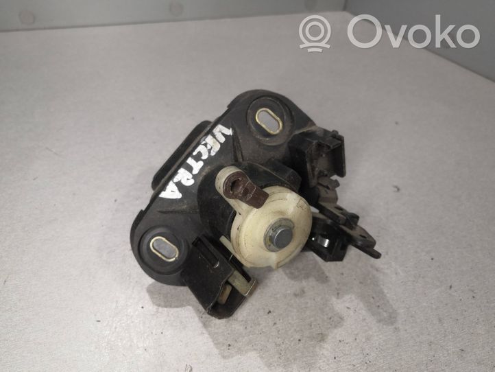 Opel Vectra B Loading door lock 712