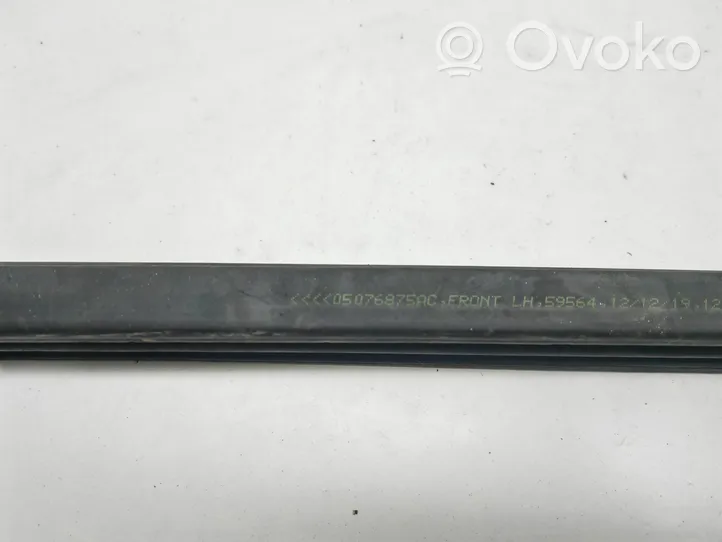 Fiat Freemont Front door glass trim molding 05076875AC