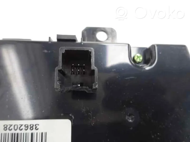 Chevrolet Cruze Climate control unit 