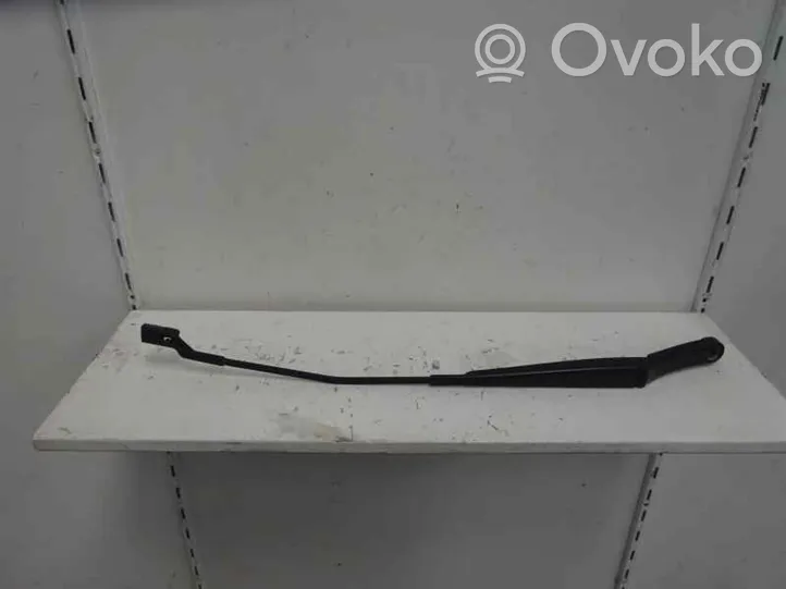 Volkswagen Polo V 6R Front wiper blade arm 