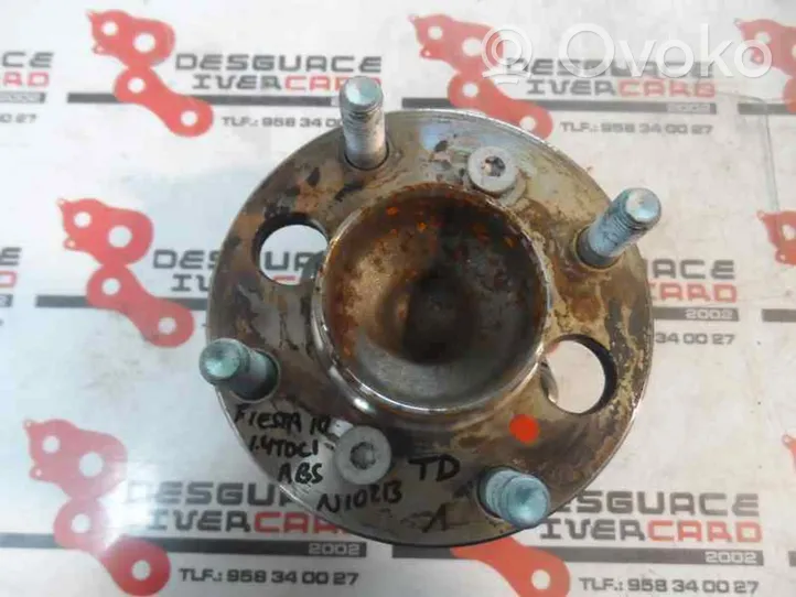 Ford Fiesta Mozzo con cuscinetto ruota anteriore 