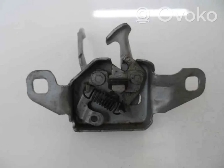 Dacia Dokker Tie down hook / loop 