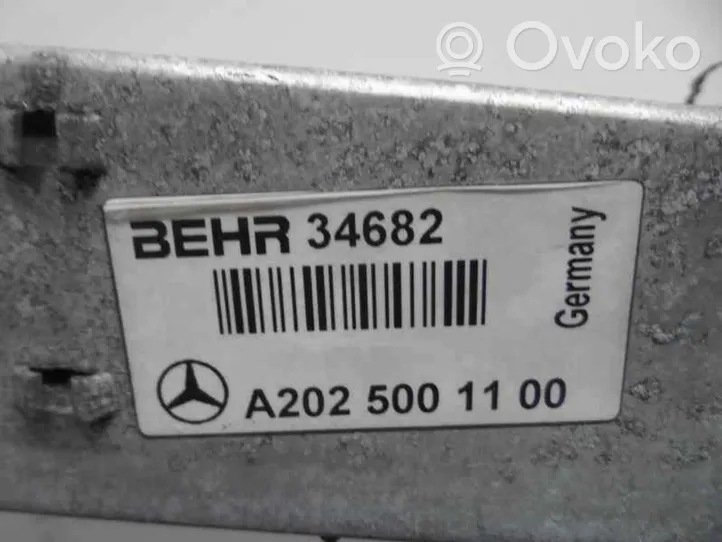 Mercedes-Benz CLK A208 C208 Starpdzesētāja radiators 