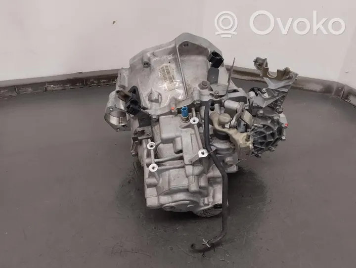 Nissan Almera Tino Mechaninė 5 pavarų dėžė 770171717775