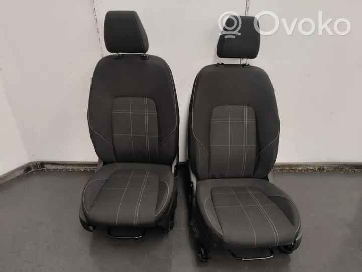 Ford Fiesta Sitze komplett 