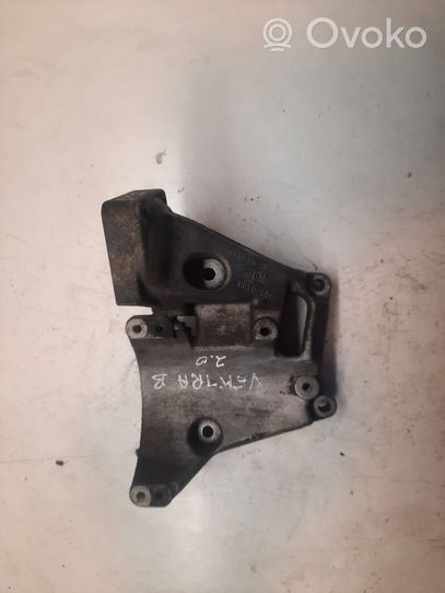 Opel Vectra B Support de pompe de direction assistée 90502550