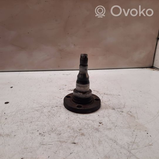 Volkswagen Golf III Stub axle 