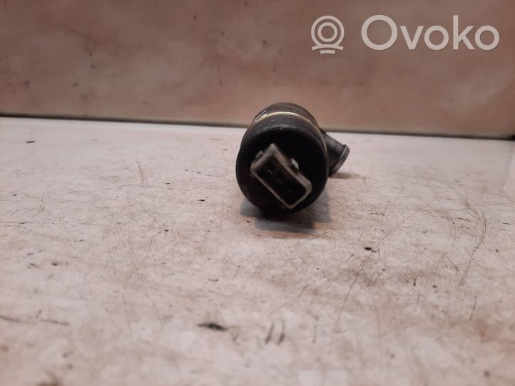 Volkswagen Golf III Idle control valve (regulator) 0280140505