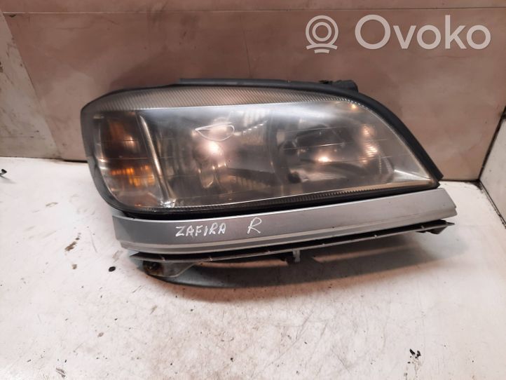 Opel Zafira A Faro/fanale 90582022