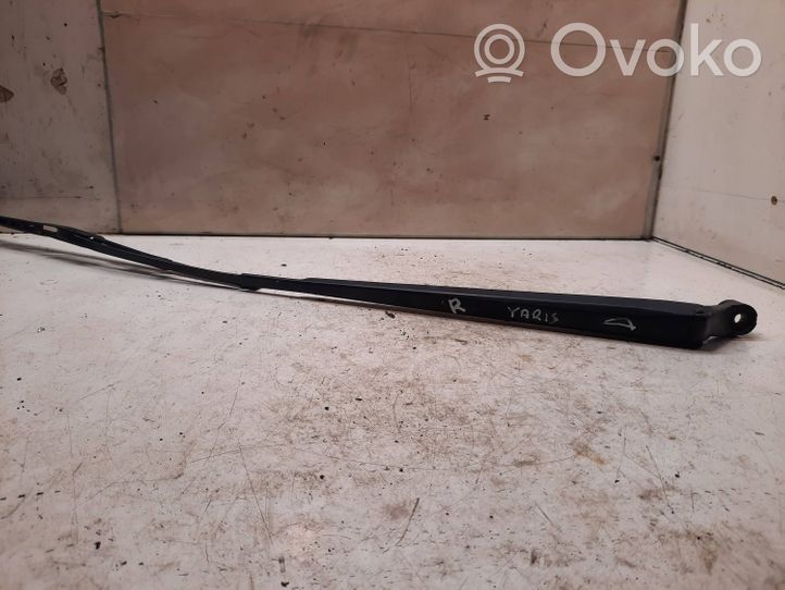 Toyota Yaris Front wiper blade arm 852210D020