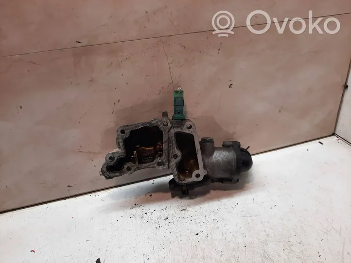 Citroen C3 Obudowa termostatu 963470580