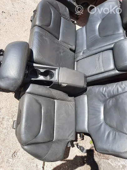 Volvo V70 Seat set 