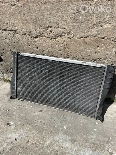 BMW 3 E90 E91 Dzesēšanas šķidruma radiators 850907903