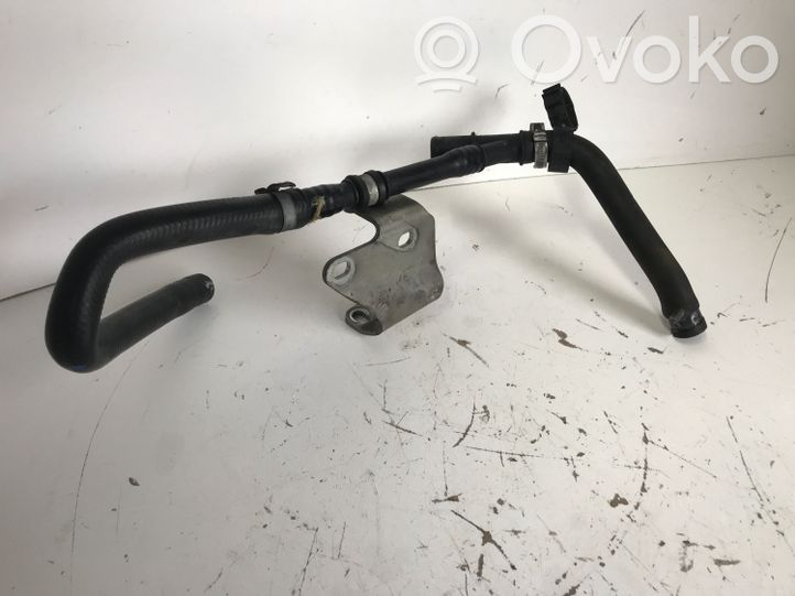 504136998 Iveco Daily 35 - 40.10 Engine coolant pipe/hose, 23.76  