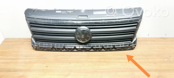 Volkswagen Crafter Priekšējais režģis 7C0853653D