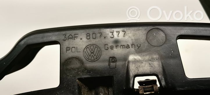 Volkswagen PASSAT B7 Puskurin kannattimen kulmakannake 3AF807377