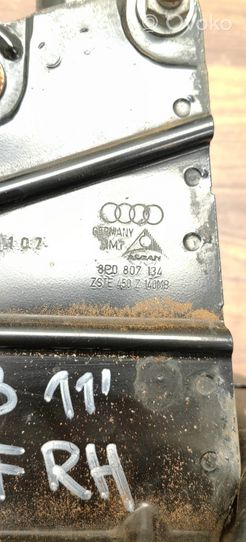 Audi A3 S3 A3 Sportback 8P Staffa di rinforzo montaggio del paraurti anteriore 8P0807134