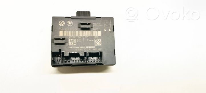 Skoda Yeti (5L) Oven ohjainlaite/moduuli 7N0959795D