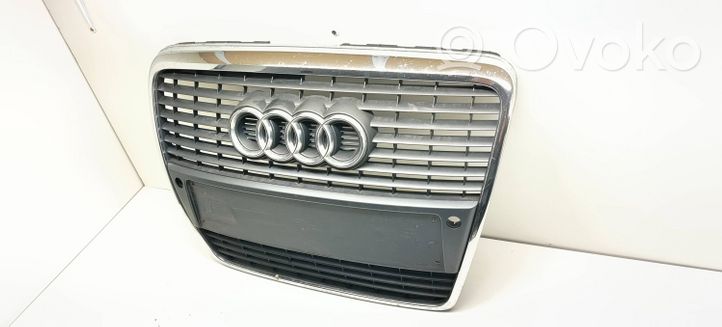 Audi A6 S6 C6 4F Etupuskurin ylempi jäähdytinsäleikkö 4F0853651