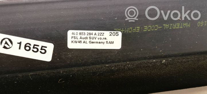 Audi Q7 4L Priekinių durų stiklo apdaila 4L0853284A