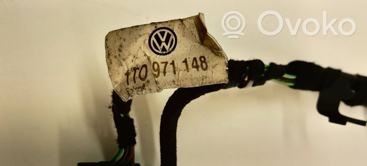 Volkswagen Touran I Tailgate/trunk wiring harness 1T0972175N