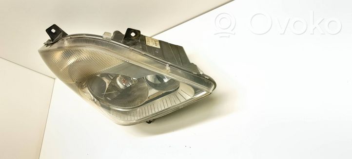 Mercedes-Benz Sprinter W906 Lampa przednia A9068200461