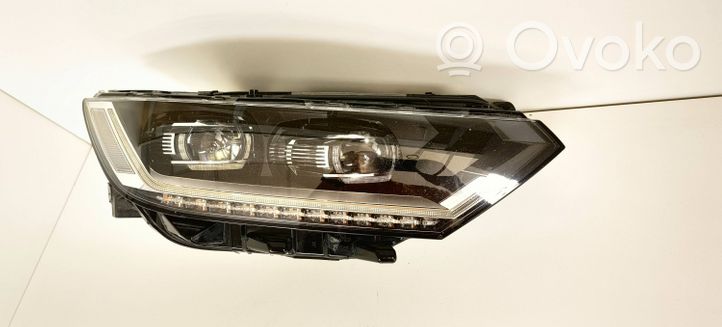 Volkswagen PASSAT B8 Lampa przednia 3G1941082C
