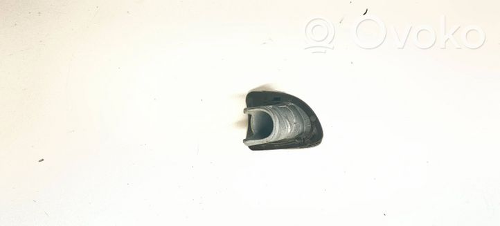 Volkswagen PASSAT B6 Front door handle cover 