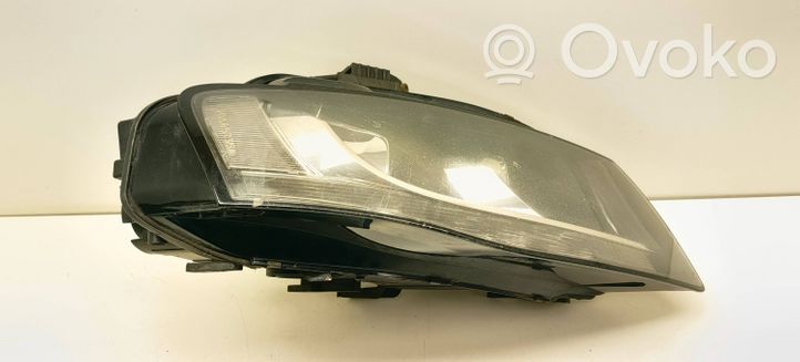 Audi A4 S4 B8 8K Lampa przednia 8K0941004