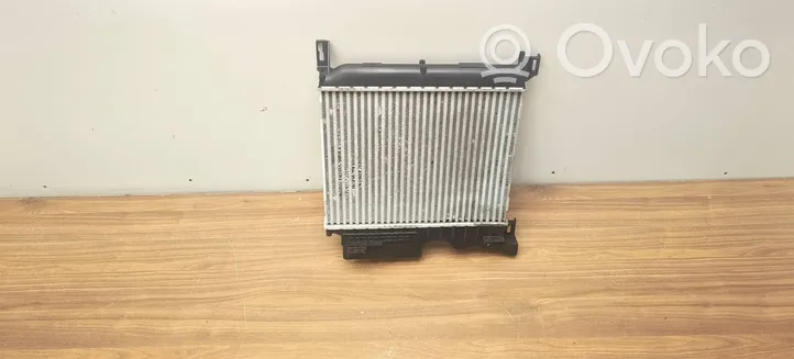 Chrysler Voyager Starpdzesētāja radiators 878004U