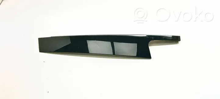 BMW 3 F30 F35 F31 Rivestimento modanatura del vetro della portiera posteriore 51357263379