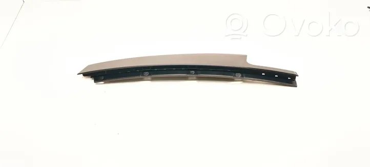 BMW 3 F30 F35 F31 Moulures des vitres de la porte arrière 51357258308