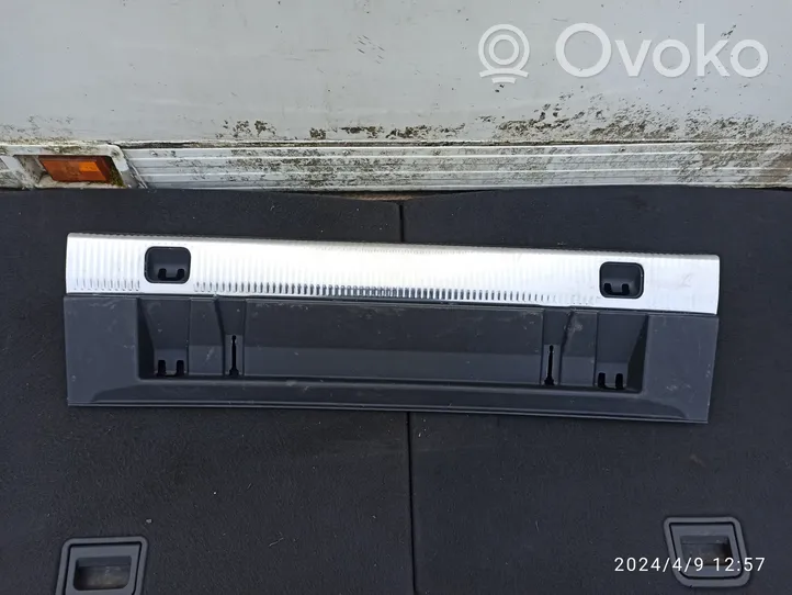 Audi Q3 8U Trunk/boot sill cover protection 