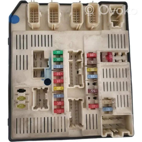 Renault Laguna III Module de fusibles 284B60014R