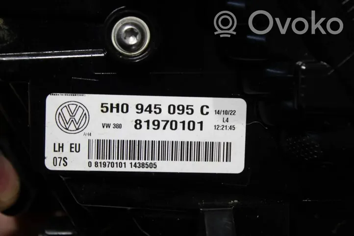 Volkswagen Golf VIII Galinis žibintas kėbule 5H0945095C