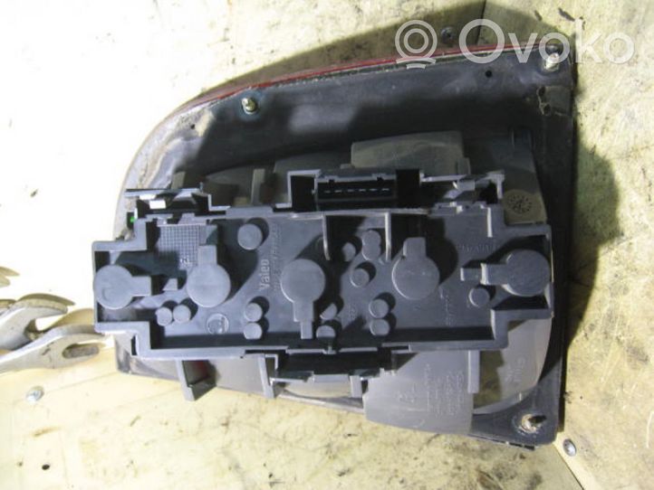 Skoda Octavia Mk1 (1U) Luci posteriori 1U6945111