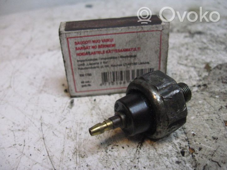 Opel Vectra B Oil pressure sensor 158NILESJAPAN