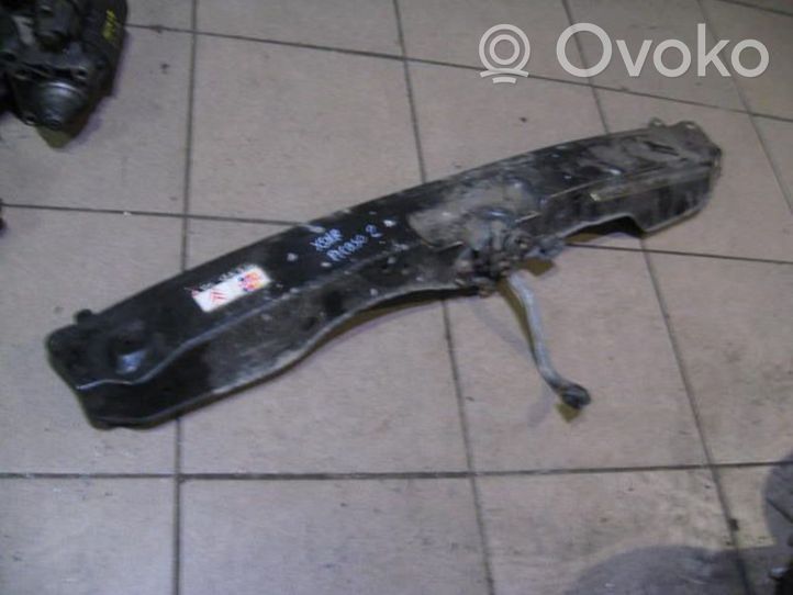 Citroen Xsara Picasso Support de radiateur sur cadre face avant 7106A9