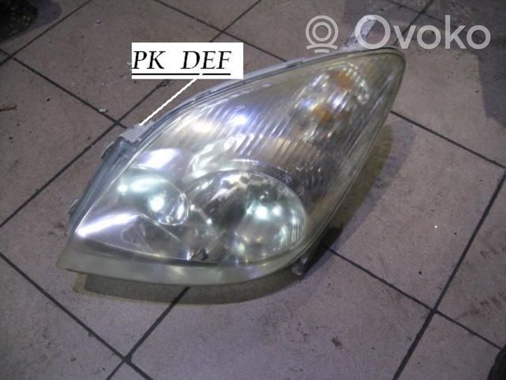 Toyota Verso Phare frontale 