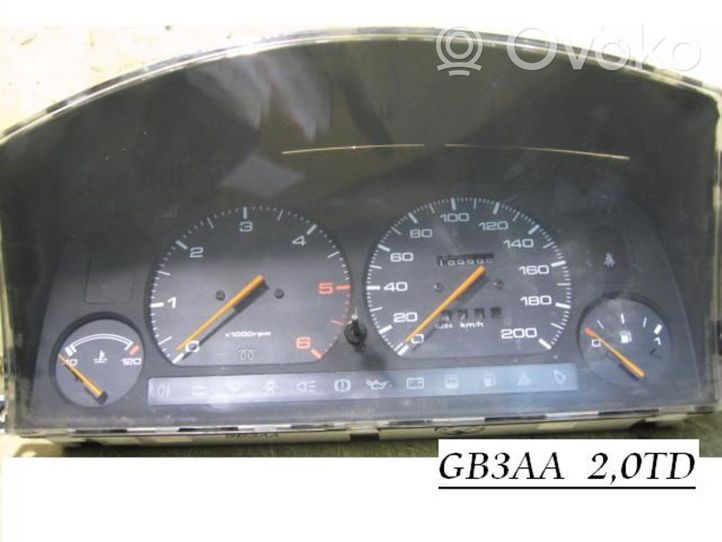 Mazda 626 Tachimetro (quadro strumenti) GB3AA