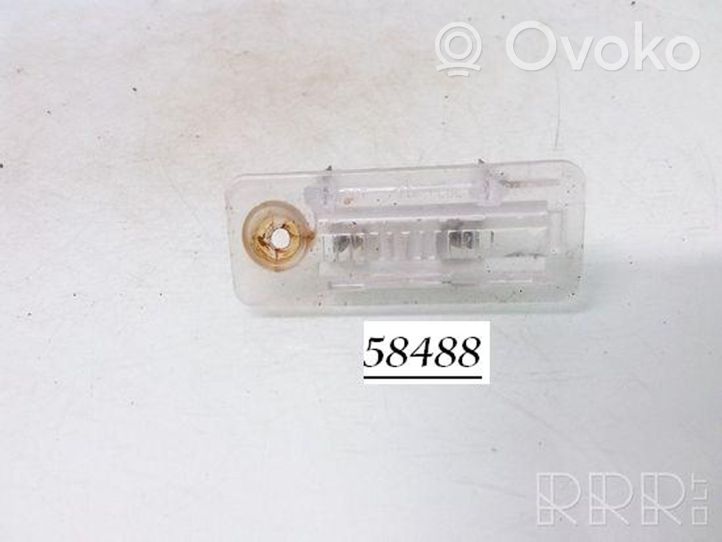 Audi A6 S6 C5 4B Lampa oświetlenia tylnej tablicy rejestracyjnej 58488