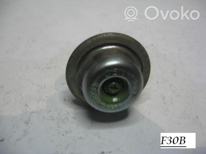 Mazda 626 Regolatore di pressione del carburante 795250