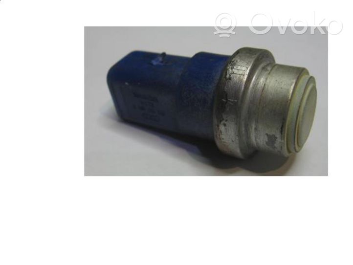 Volkswagen PASSAT B7 Sonde de température de liquide de refroidissement 800959481B